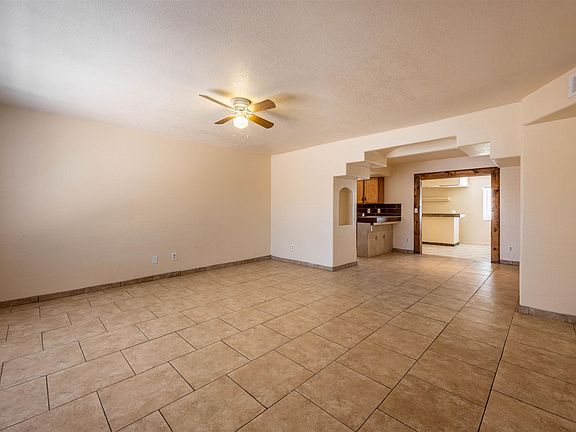 5th image of 2544 N 46th Ave