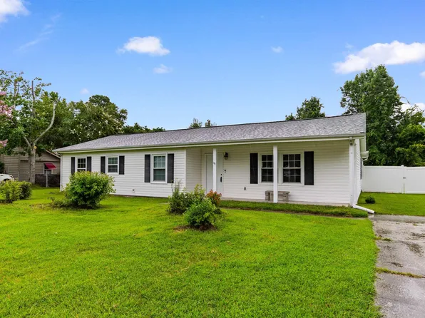 704 Bonnie Dr., Myrtle Beach, SC 29588