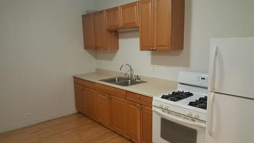 4th image of 2334 W Grace St #1
