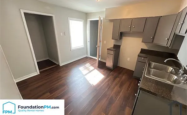 2303 Longstreet Dr — Photo 3