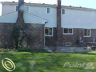 3rd image of 1826 Lakewood Dr