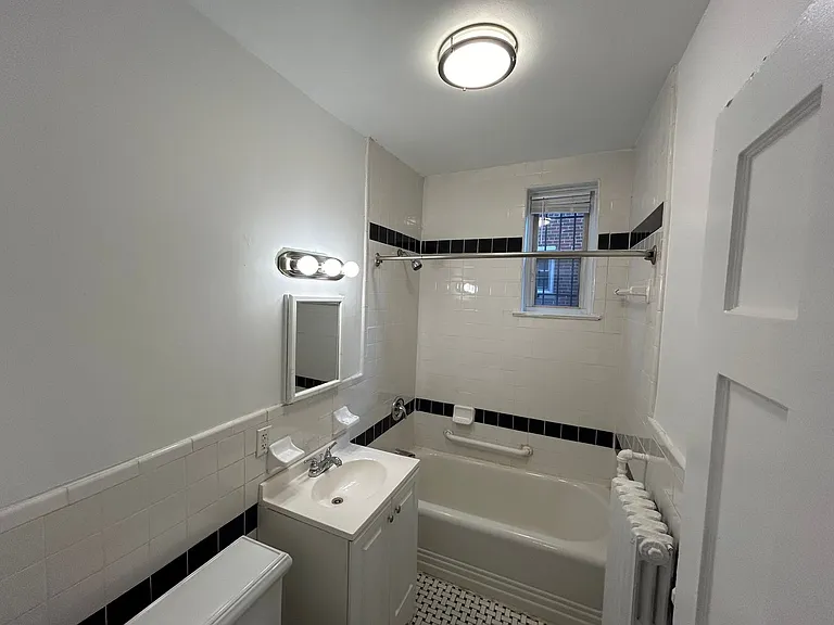 501 Peabody St NW — Photo 18