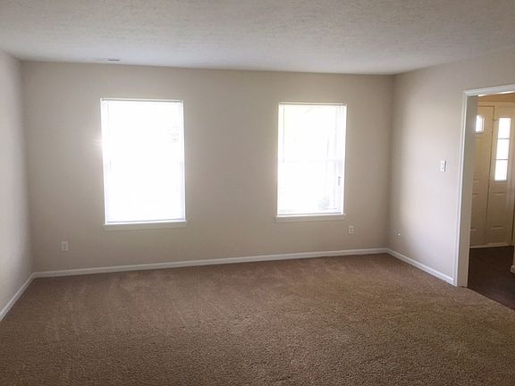 5th image of 7811 Blue Willow Dr