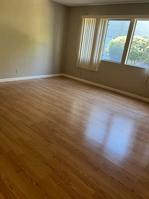 2 bed, 870 sqft, $2,200 — Photo 3