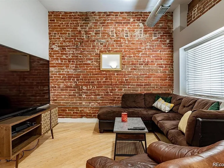 71 Galapago St — Photo 2