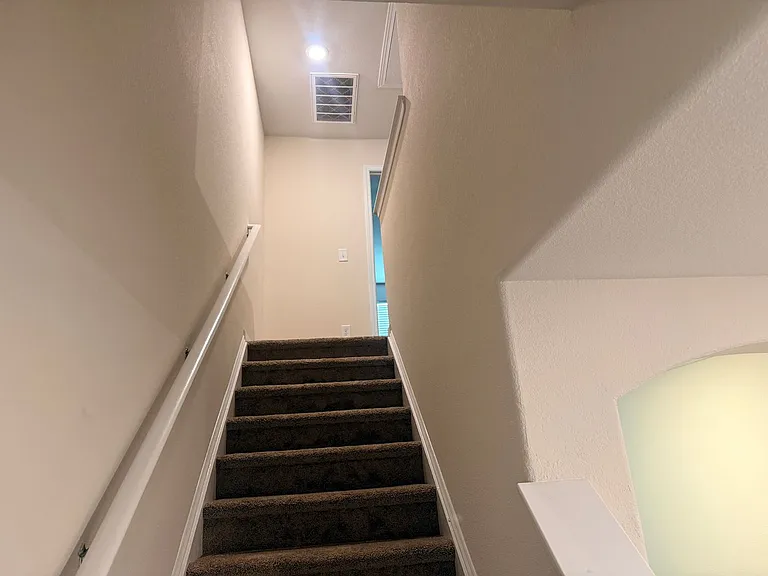 2042 Talbert Ct #1 — Photo 18
