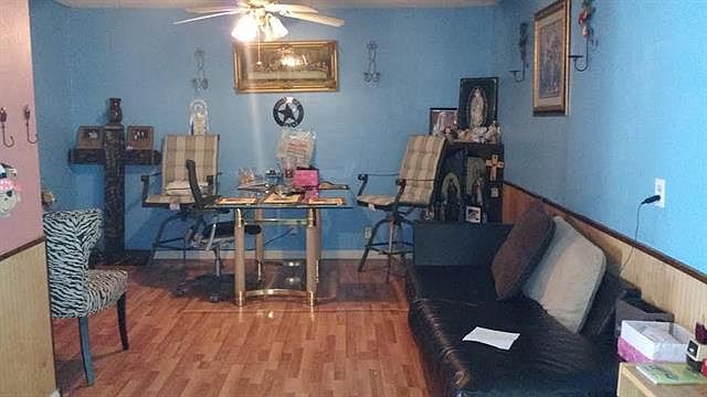 2nd image of 3546 Demaret Dr