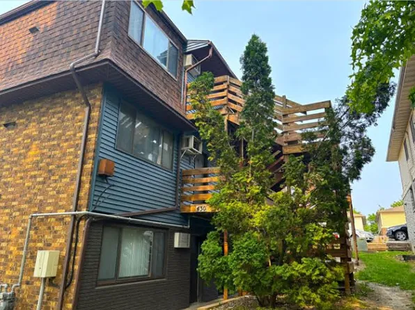 430 S Van Buren St, 430 S Van Buren St APT 3, Iowa City, IA 52240