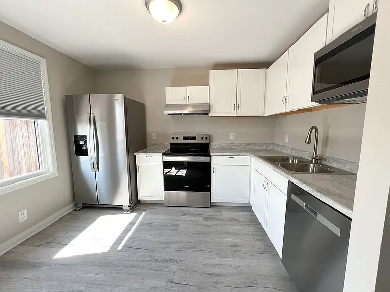 530 Hietts Ln — Photo 7