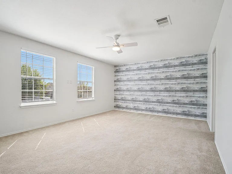 217 Killian Loop — Photo 18