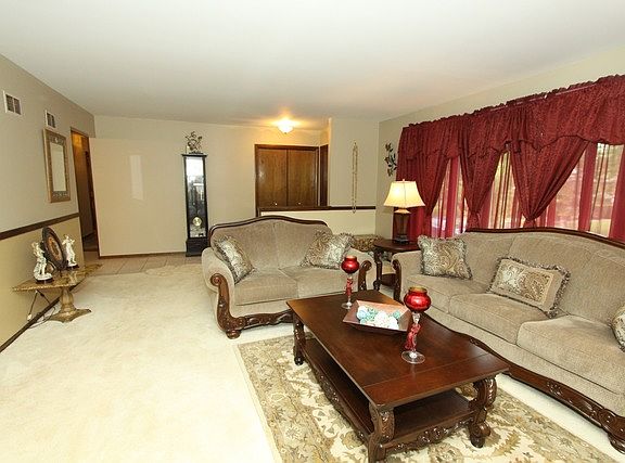3rd image of 14210 Timothy Dr