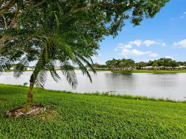 168 Stratford M #168, West Palm Beach, FL 33417