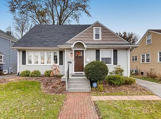 414 9th Ave, La Grange, IL 60525