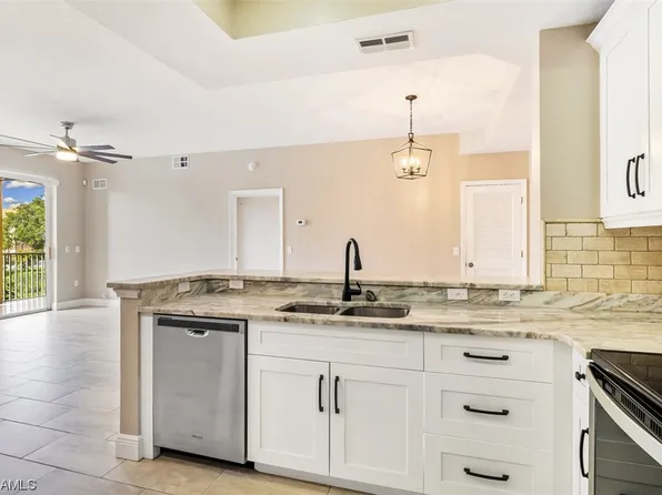 9025 Colby Dr APT 2113, Fort Myers, FL 33919