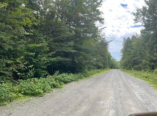 26 Kingsbury Rd, Harmony, ME 04942