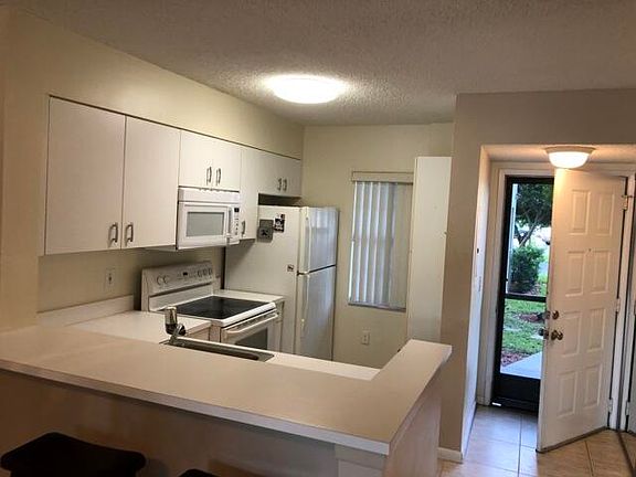 3rd image of 2236 N Cypress Bend Dr APT 106