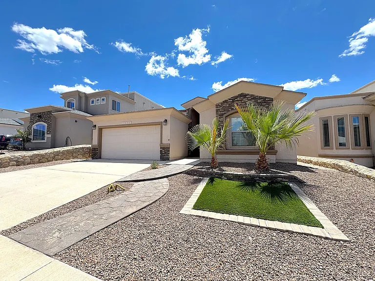 7844 Enchanted View Dr — Photo 2