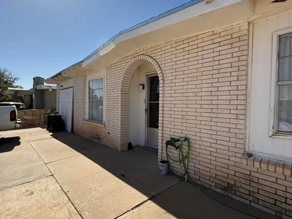 10477 Mackinaw St, El Paso, TX 79924