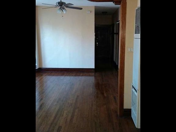 3rd image of 3444 N Karlov Ave
