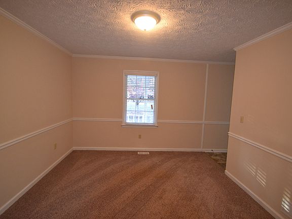 5th image of 2976 Fredrick Dr