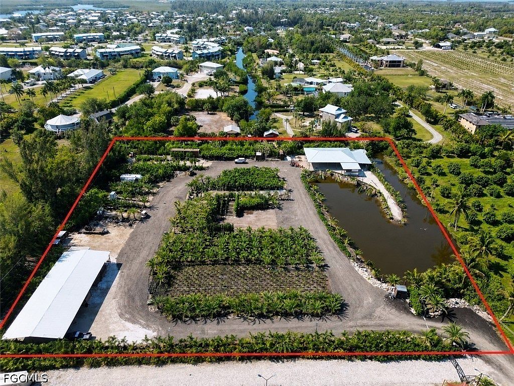 12242 Eagles Nest Dr, Bokeelia FL - Owner Finance Home