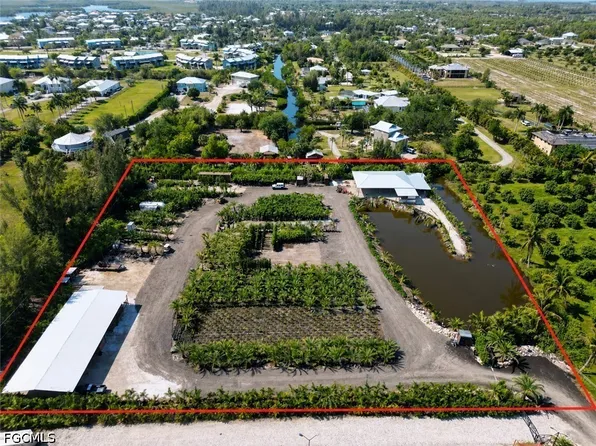 12242 Eagles Nest Dr, Bokeelia, FL 33922