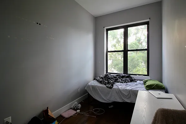 Rented by Hagstrom Management Inc | media 12