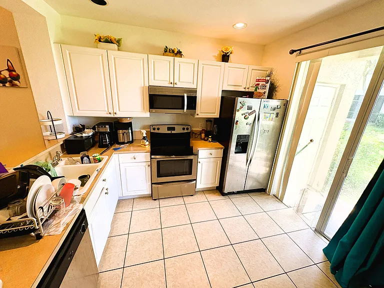 721 NW 42nd Ave — Photo 6
