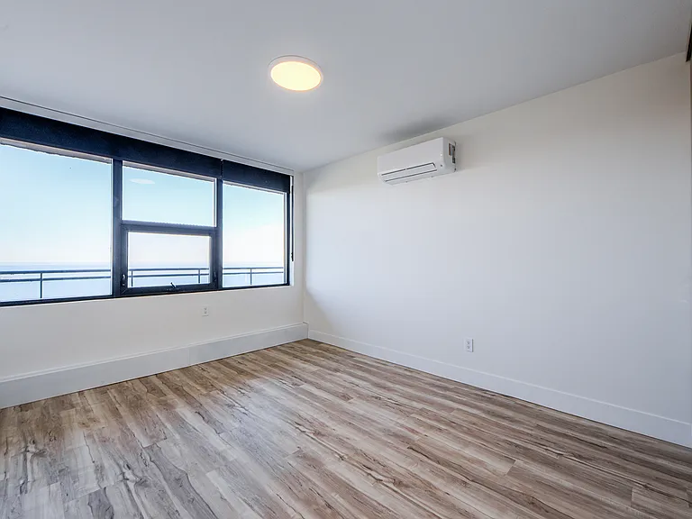 55 Livingston Rd — Photo 17