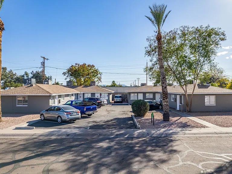 3123 W Almeria Rd #1 — Photo 12