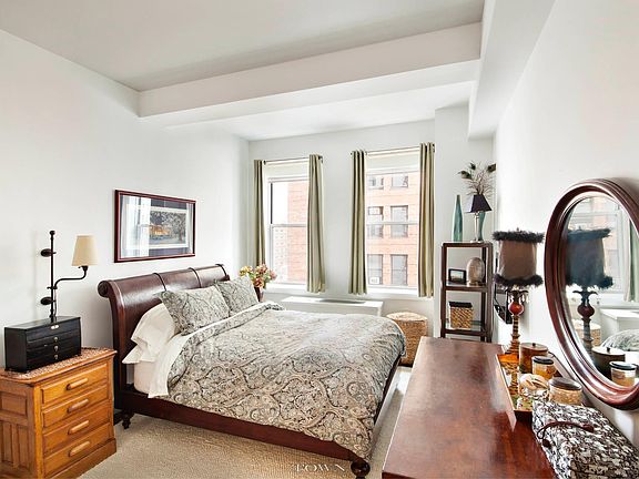 4th image of 80 Chambers St APT 13B