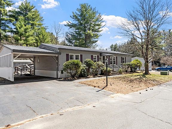 2nd image of 74 Earl Dr