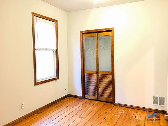 5th image of 1630 W Pierce Ave #1