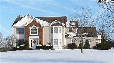 1st image of 18685 White Oak Dr