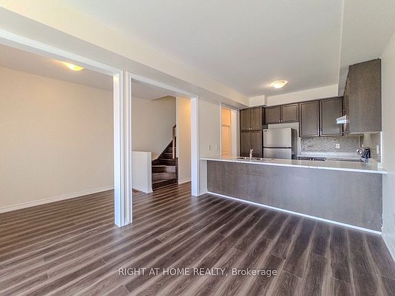 2nd image of 465 Mapleton Ave