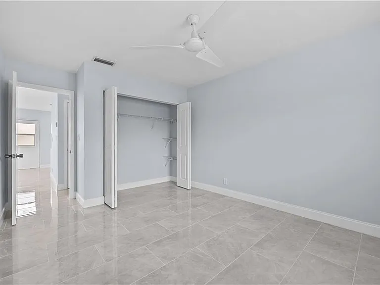 260 NW 19th St #290 — Photo 17