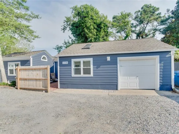 203 62nd St #A, Virginia Beach, VA 23451