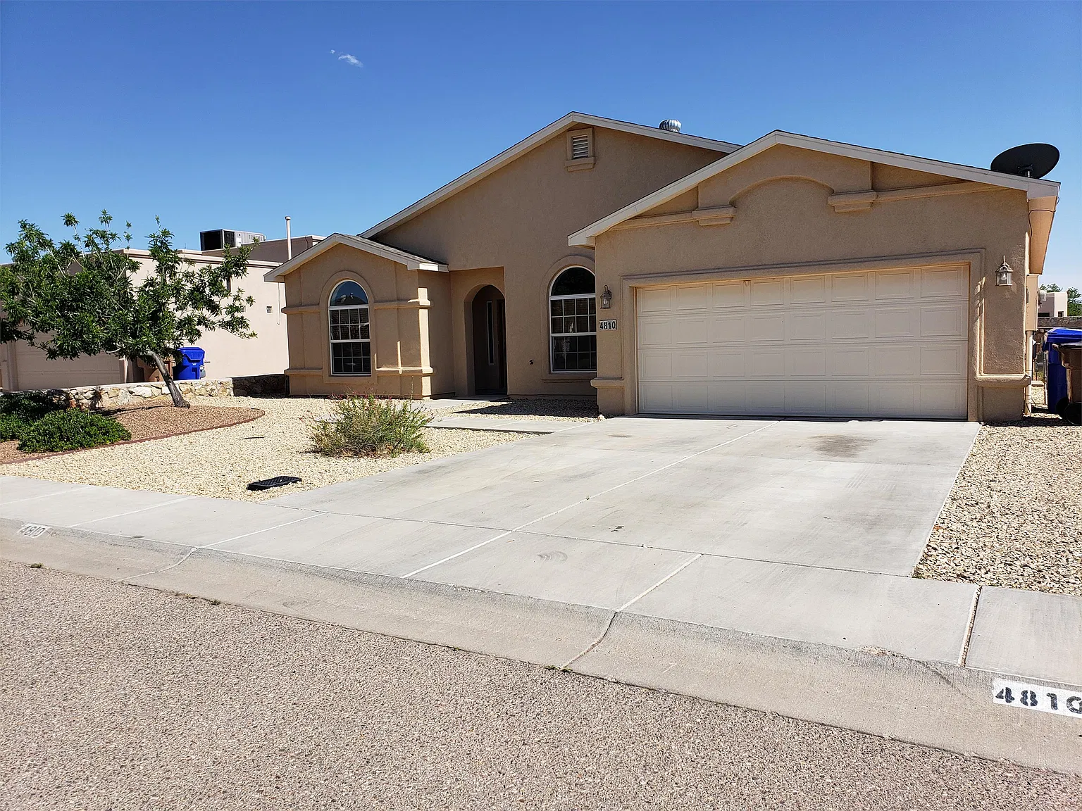 4810 Camino Dos Vidas - 1 — Photo 4