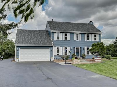 S19W27126 Merrill Hills Ct, Waukesha, WI, 53188