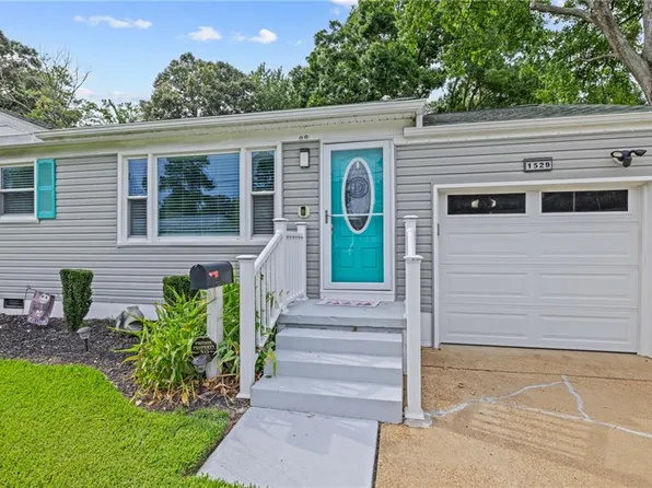 1529 Sagewood Dr, Virginia Beach, VA 23455