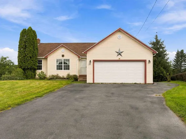 20 Chelsea Ct, Falmouth, NS B0P 1L0