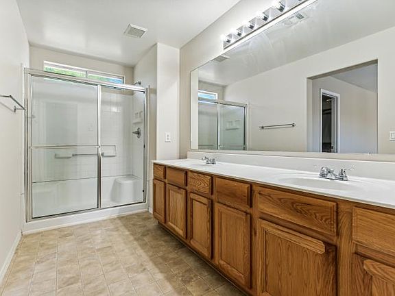 5th image of 3036 W Cavalry Dr