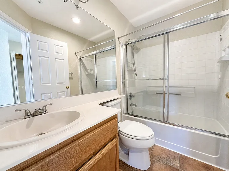 5000 Starling St — Photo 20