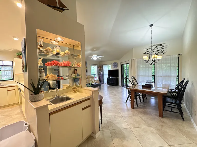 13018 Parktree Ct — Photo 16