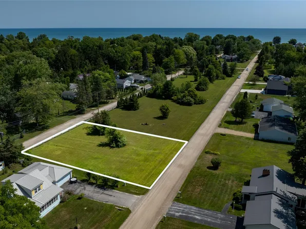 156 Birch Tree Rd, Lexington, MI 48450