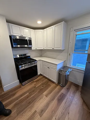 467 Benton St #2 Photo 1