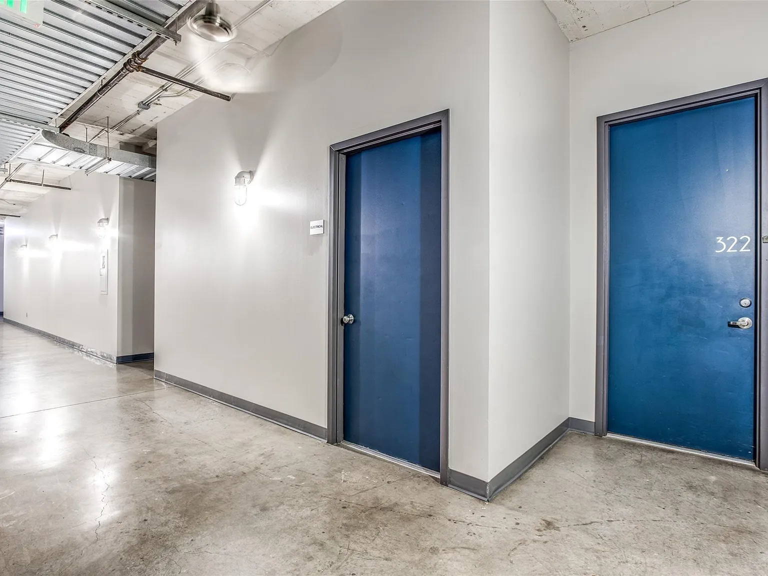 1122 Jackson St — Photo 3