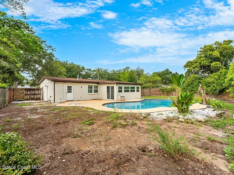 2426 Clemson Dr — Photo 43