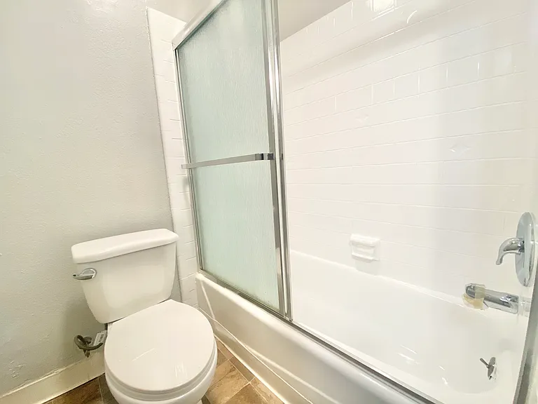 5555 Carlton Way Property — Photo 6