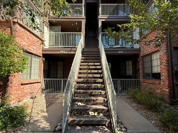 842 S Vance St APT F, Lakewood, CO 80226